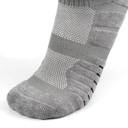 Shock-Absorbing Sports Socks – Breathable, Honeycomb Design for Men & Women